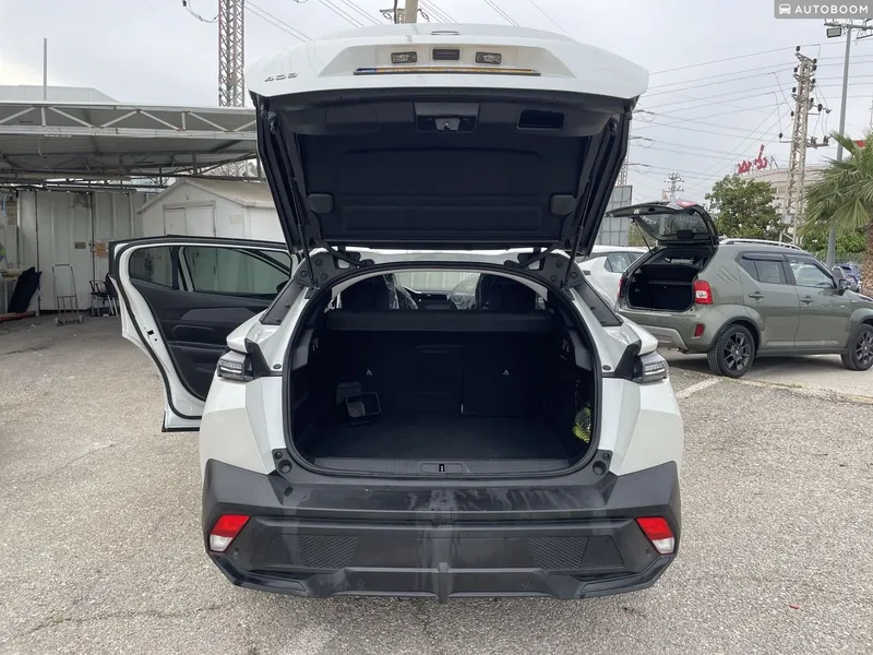 Peugeot 408 2nd hand, 2023, private
