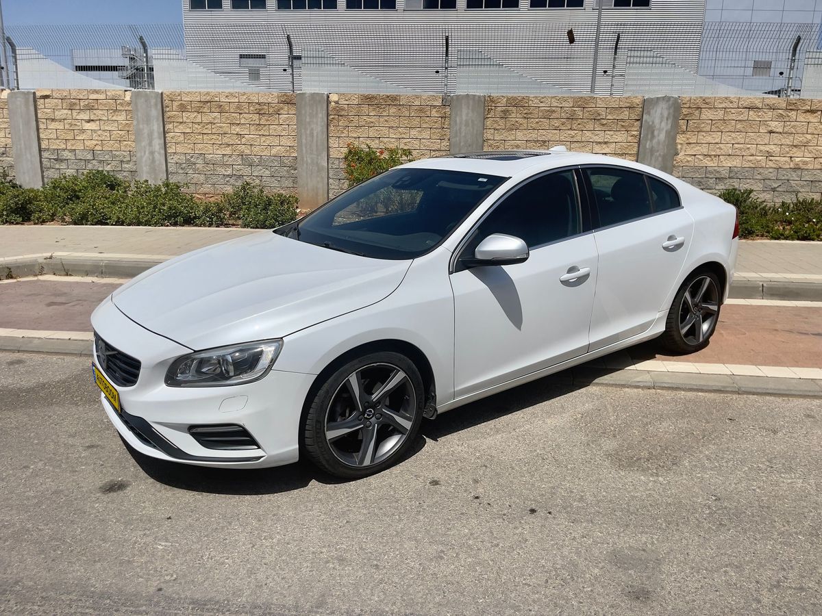 וולוו S60 יד 2 רכב, 2015, פרטי