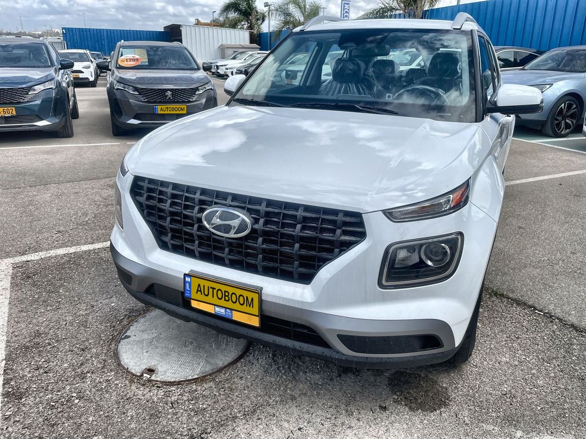 Hyundai Venue new car, 2025