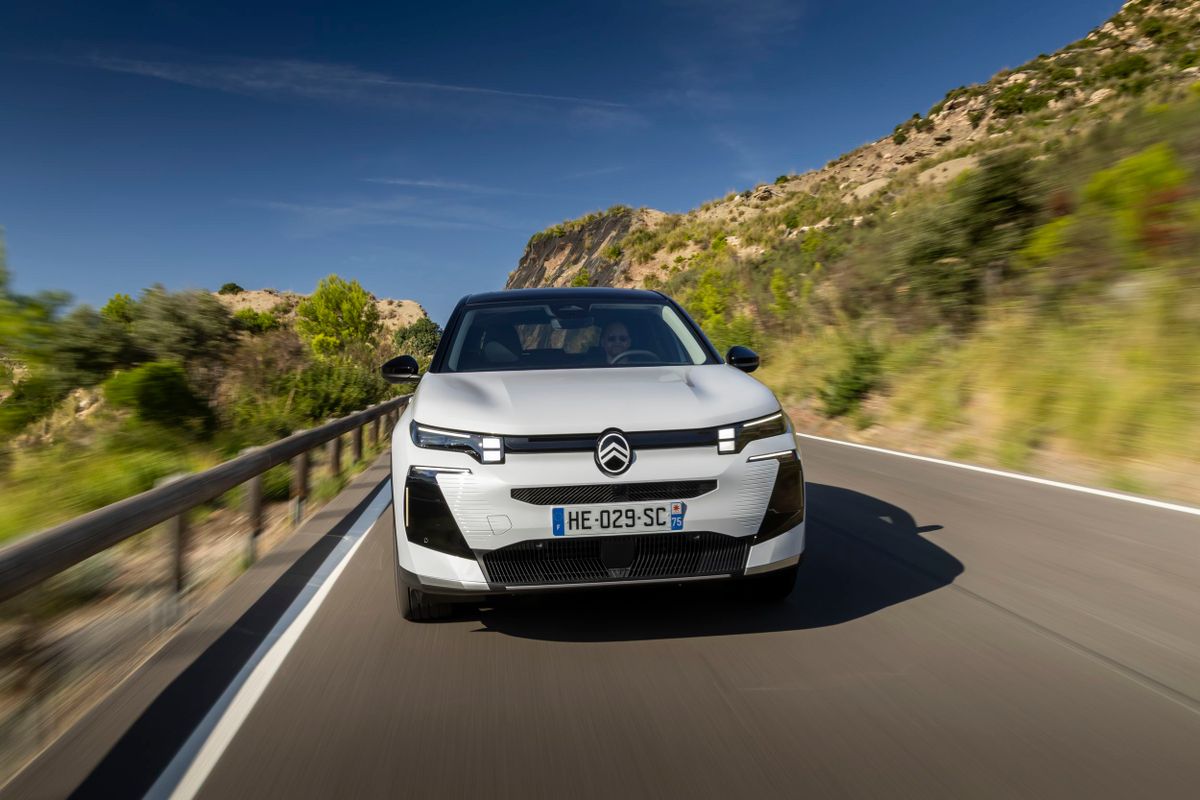 Citroen C5 Aircross 2025. Кузов. SUV 5 дв., 2 поколение