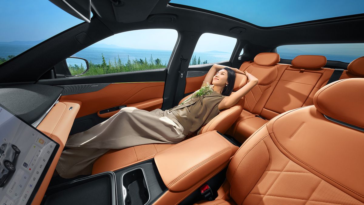 Deepal S05 2024. Салон. SUV 5 дв., 1 поколение