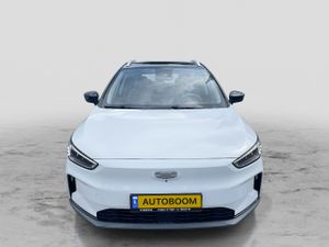 Geely Geometry C, 2023, photo