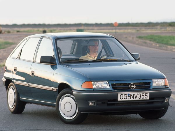 אופל אסטרה ‏1991. מרכב, צורה. האצ'בק 5 דלתות, 1 דור