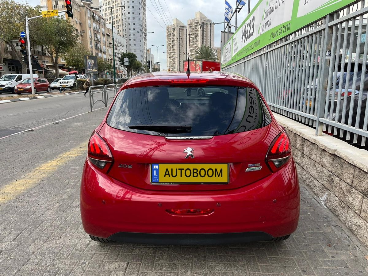 Peugeot 208 2nd hand, 2017, private hand