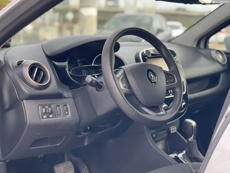 Renault Clio 2nd hand, 2019, private