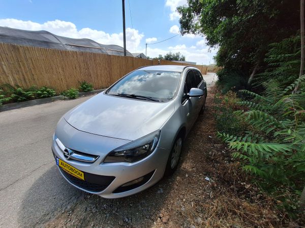 Opel Astra с пробегом, 2015, частная рука