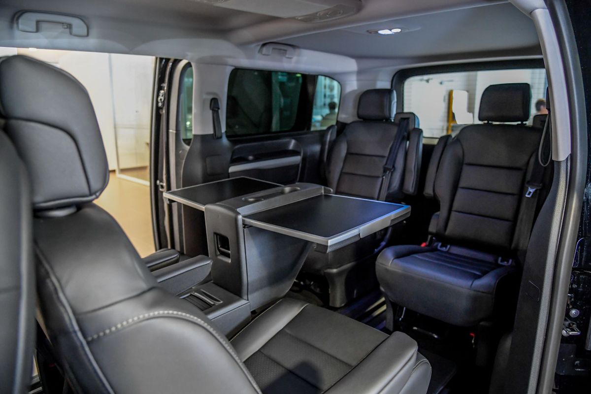 Peugeot Traveller 2016. Interior. Minivan, 1 generation