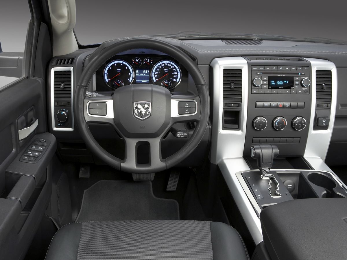 RAM 1500 Classic 2011. Dashboard. Pickup double-cab, 4 generation