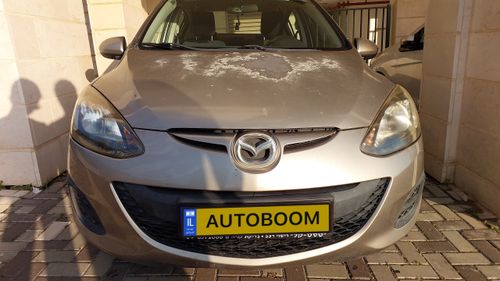 Mazda 2, 2010, photo
