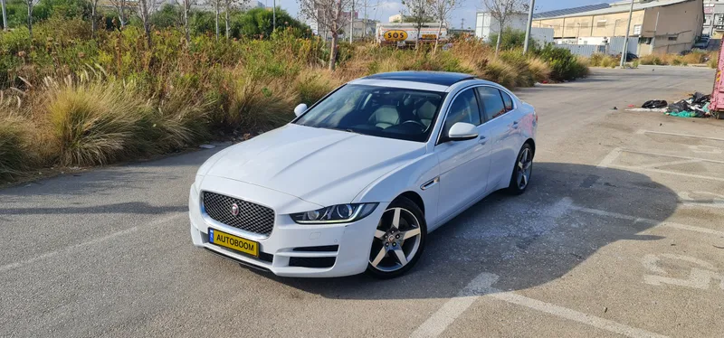 Jaguar XE 2ème main, 2016, main privée