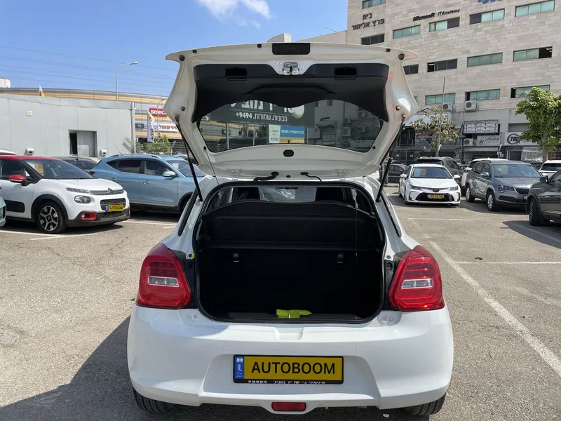 Suzuki Swift 2nd hand, 2021, private hand