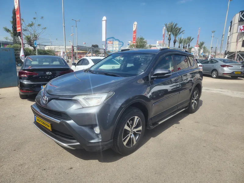 Toyota RAV4 с пробегом, 2016, частная рука