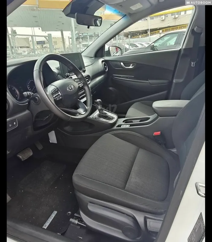 Hyundai Kona 2nd hand, 2023, private