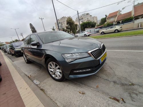 Skoda Superb с пробегом, 2020, частная рука