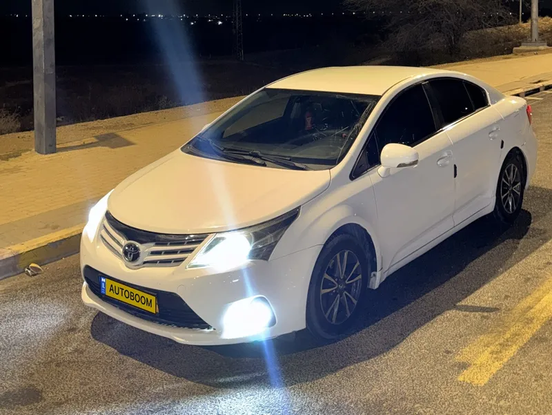 Toyota Avensis с пробегом, 2014, частная