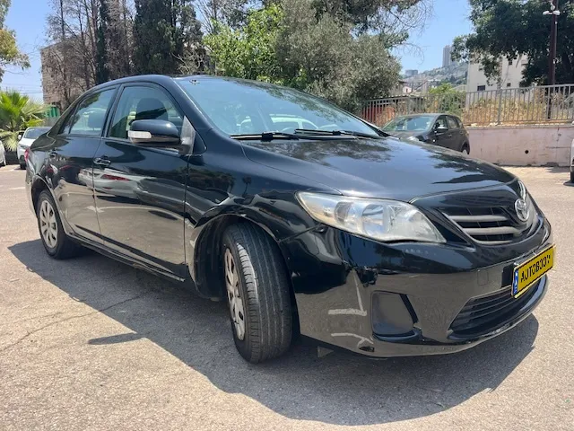 Toyota Corolla 2nd hand, 2011, private hand