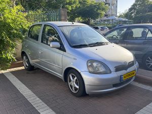Toyota Yaris, 2002, photo