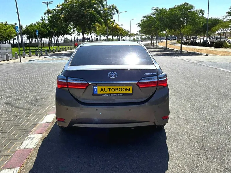 Toyota Corolla 2nd hand, 2017, private hand