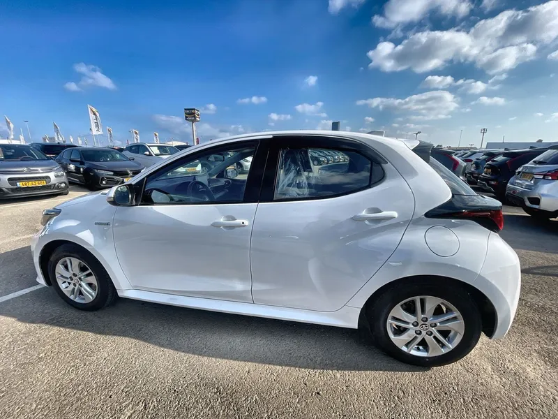 Toyota Yaris 2nd hand, 2021, private hand