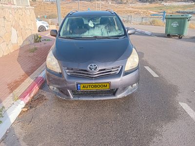 Toyota Verso с пробегом, 2011, частная рука