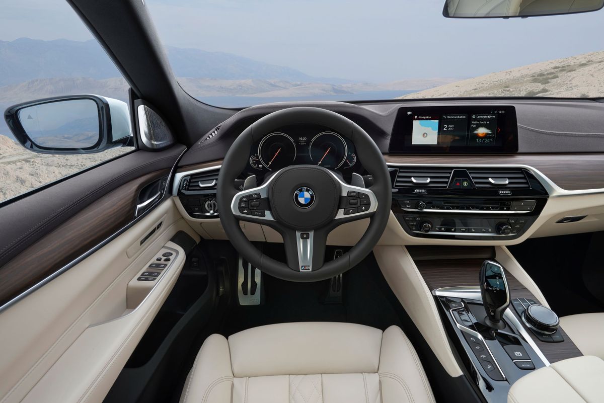 BMW 6 series 2017. Siéges avants. Liftback, 4 génération