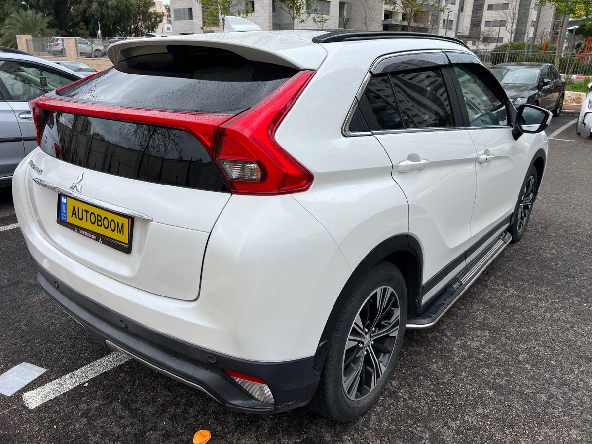 מיצובישי אקליפס קרוס יד 2 רכב, 2020, פרטי