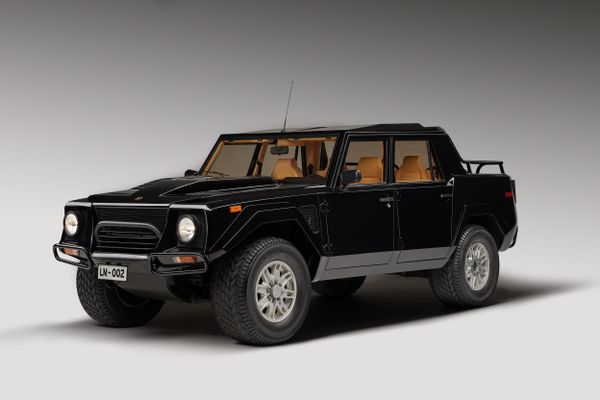 Lamborghini LM002 1986. Carrosserie, extérieur. 2 pick-up, 1 génération