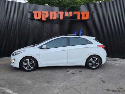 Hyundai i30, 2016, photo