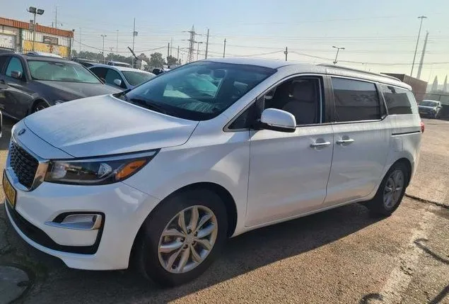 Kia Carnival с пробегом, 2021, частная рука