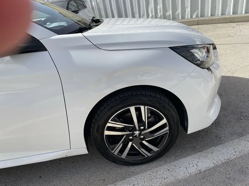 Peugeot 208 2nd hand, 2021, private hand