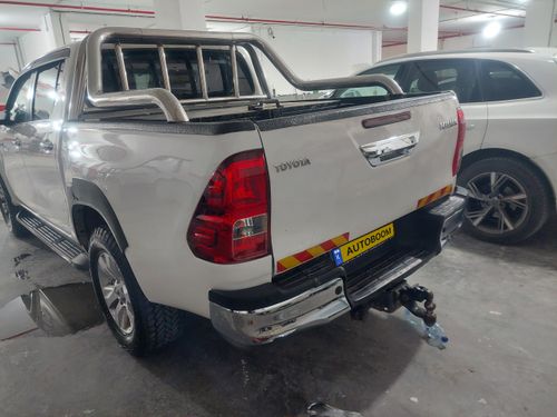 Toyota Hilux, 2018, photo