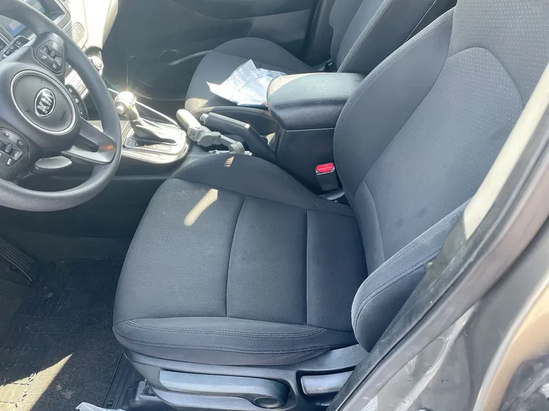 Kia Carens 2nd hand, 2016, private hand