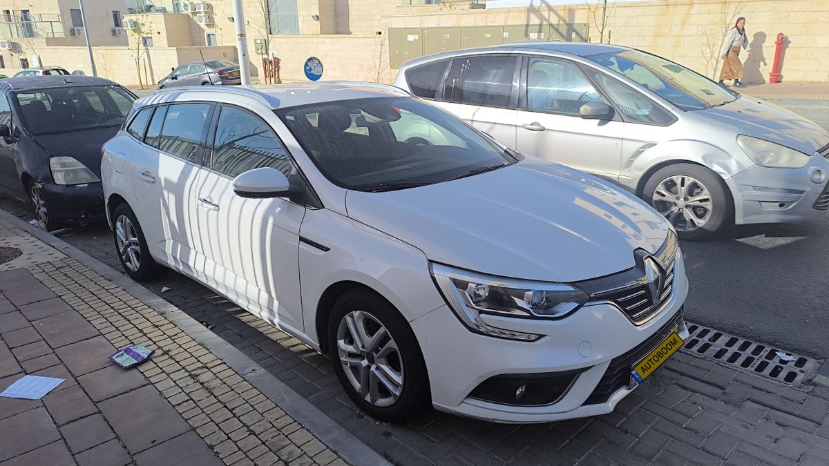 Renault Megane 2ème main, 2020, main privée