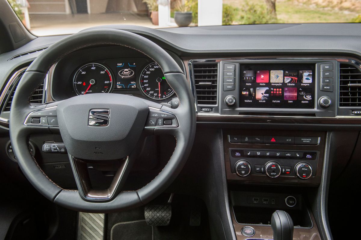 SEAT Ateca 2016. Dashboard. SUV 5-doors, 1 generation