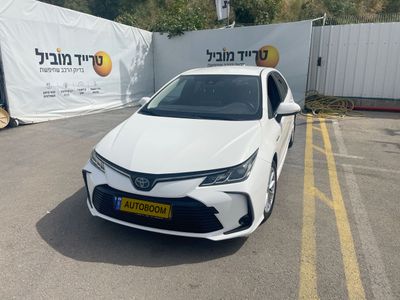 Toyota Corolla 2nd hand, 2021
