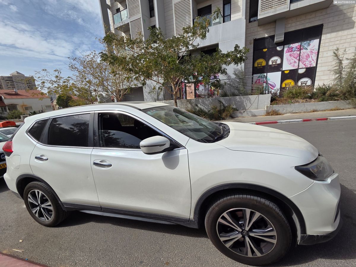 Nissan X-Trail 2nd hand, 2020, private