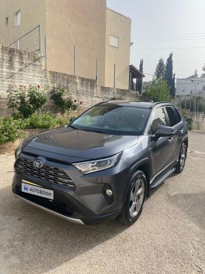 Toyota RAV4 2nd hand, 2021