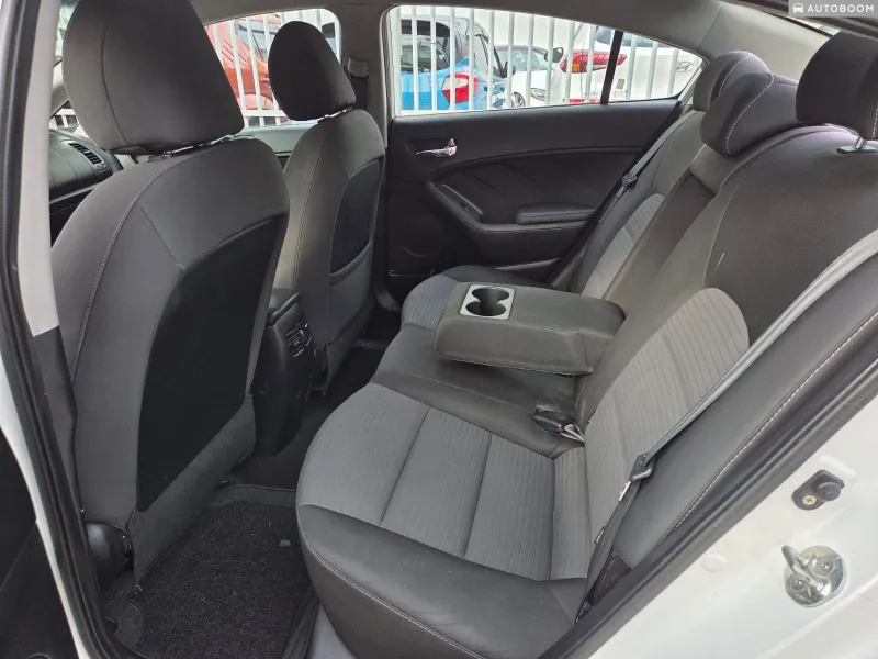 Kia Forte 2nd hand, 2014, private