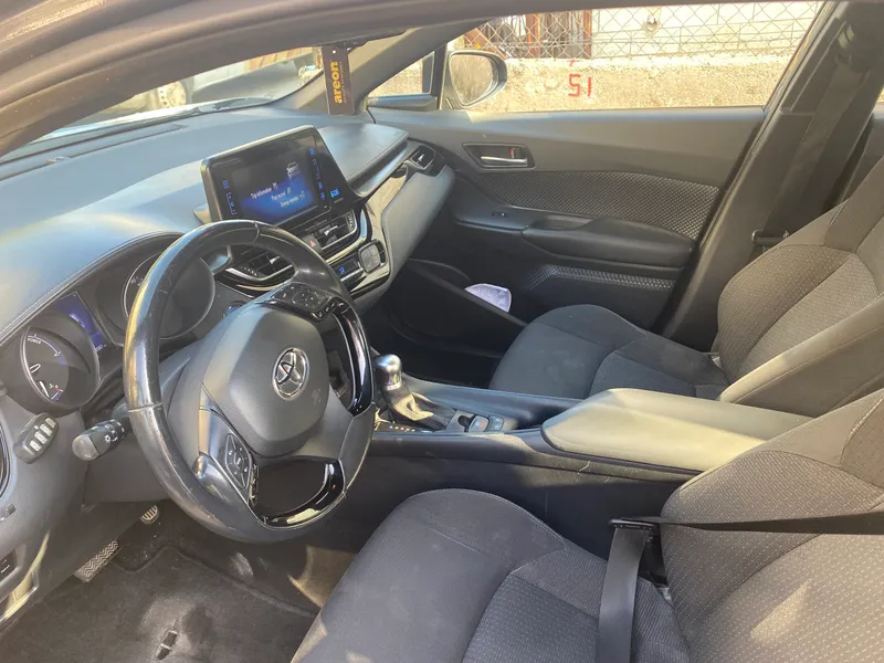 Toyota C-HR с пробегом, 2019, частная рука