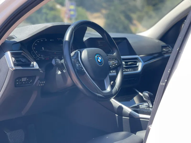 BMW 3 series 2ème main, 2022, main privée
