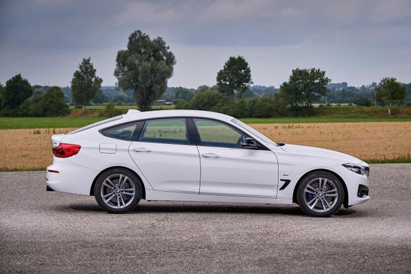 BMW 3 series 2016. Carrosserie, extérieur. Liftback, 6 génération, restyling