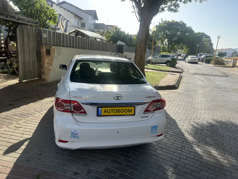 Toyota Corolla 2nd hand, 2013, private hand
