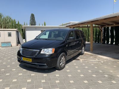 كرايسلر فوياجير مستعمل, 2012