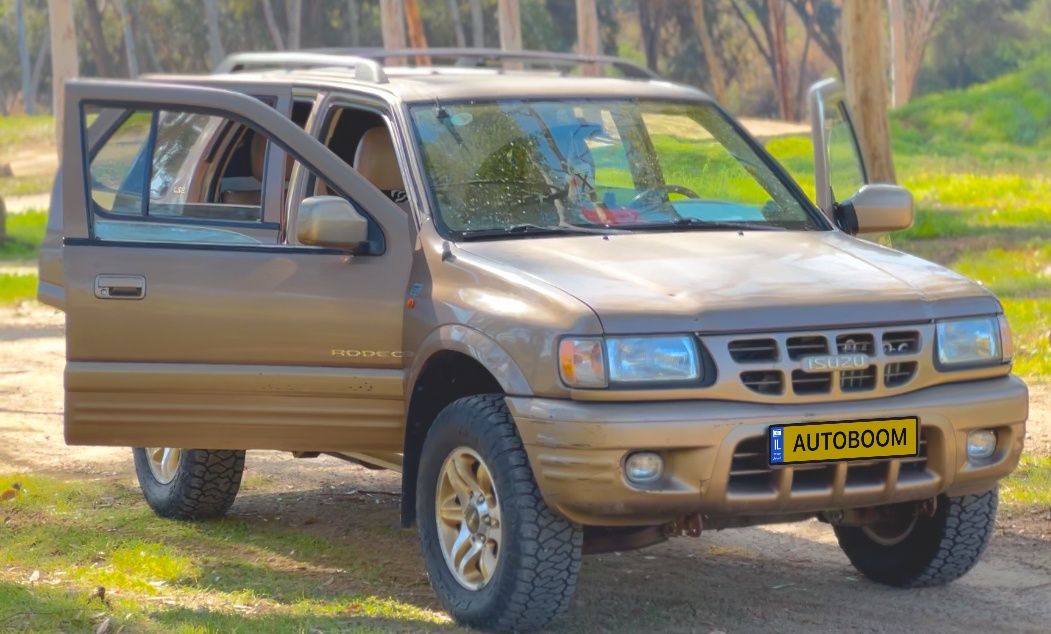 Isuzu Rodeo с пробегом, 2002, частная рука