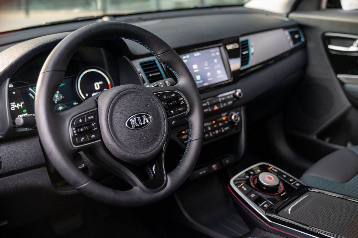 Kia Niro 2019. Steering wheel. SUV 5-doors, 1 generation, restyling