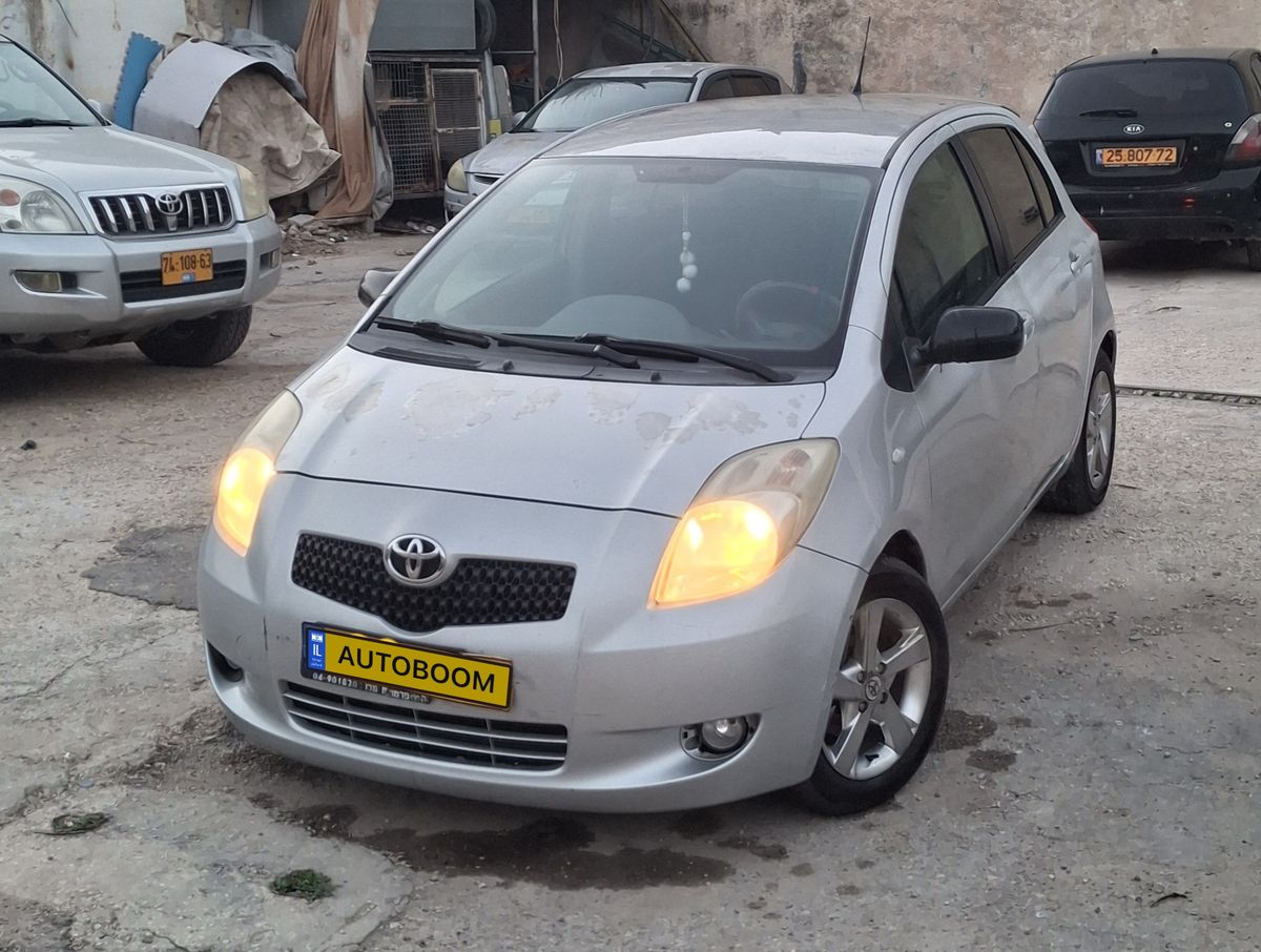 Toyota Yaris 2nd hand, 2007, private