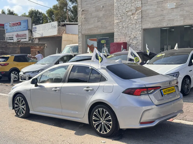 טויוטה קורולה יד 2 רכב, 2022, פרטי