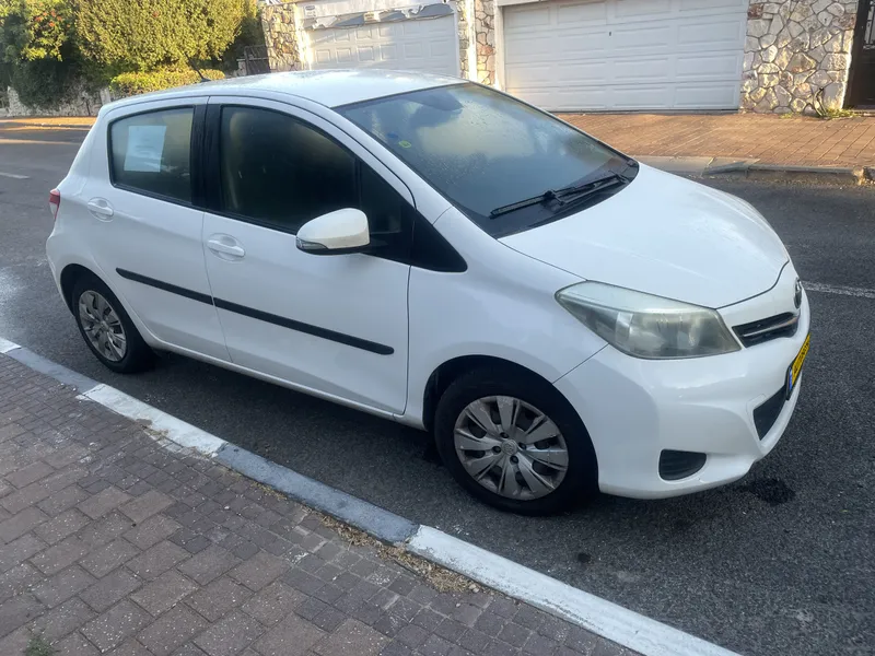 Toyota Yaris 2ème main, 2012, main privée