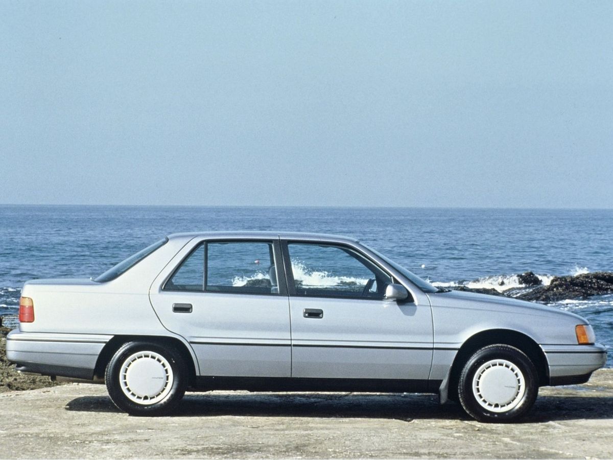 יונדאי סונטה ‏1988. מרכב, צורה. סדאן, 2 דור