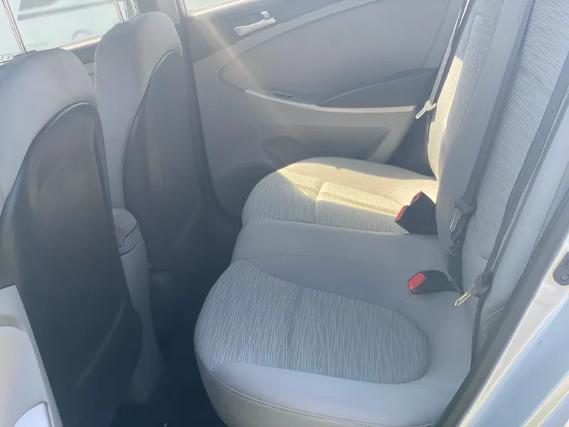 Hyundai Accent 2nd hand, 2017